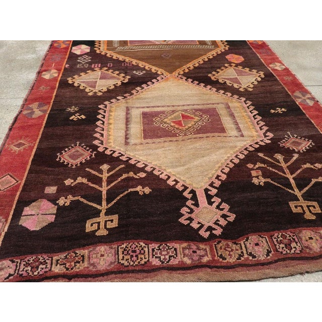 Galerie Shabab Collection Mid-20th Century Turkish Anatolian Tribal Carpet For Sale In New York - Image 6 of 8