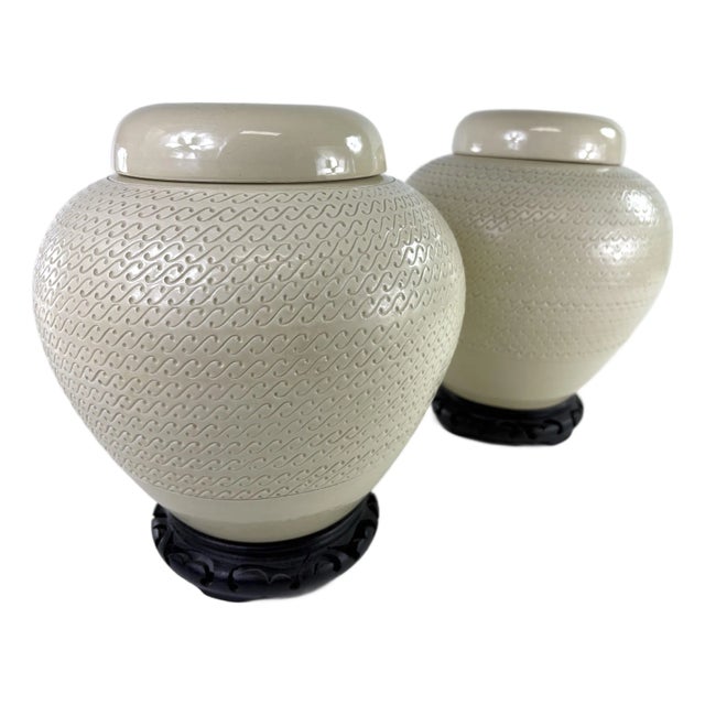Mid-Century Vintage Chinoiserie Modern Ginger Jars With Lids For Sale