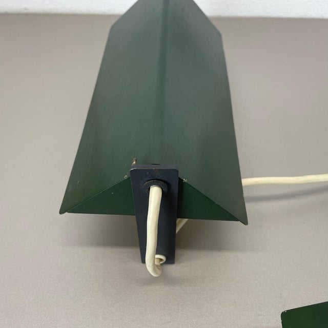 Cubic Wall Lights in the style of Charlotte Perriand for Les Arcs, France, 1960s, Set of 2 For Sale - Image 11 of 18