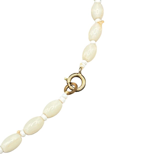 1930s 1930s Czech Bohemian Green/White Lamp Art Glass W/Mop Shell Bead Necklace For Sale - Image 5 of 5