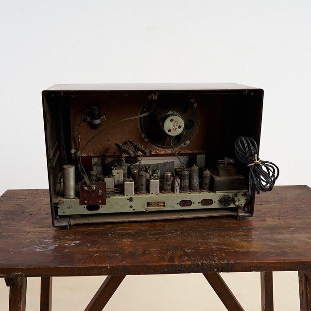 Wood Vintage Valve Radio from Philips, 1950s For Sale - Image 7 of 9