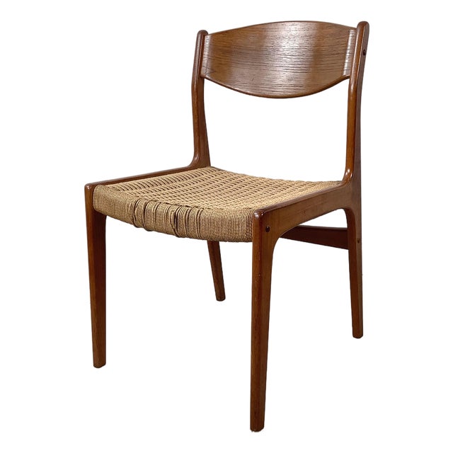 Vintage Danish Modern Teak Chair — Paper Cord Seat, Møller Style, Sculpted Back Splat, 1960s For Sale