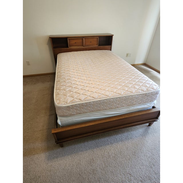 Mid-Century Modern Kent Coffee Mid-Century Modern Bedframe For Sale - Image 3 of 5