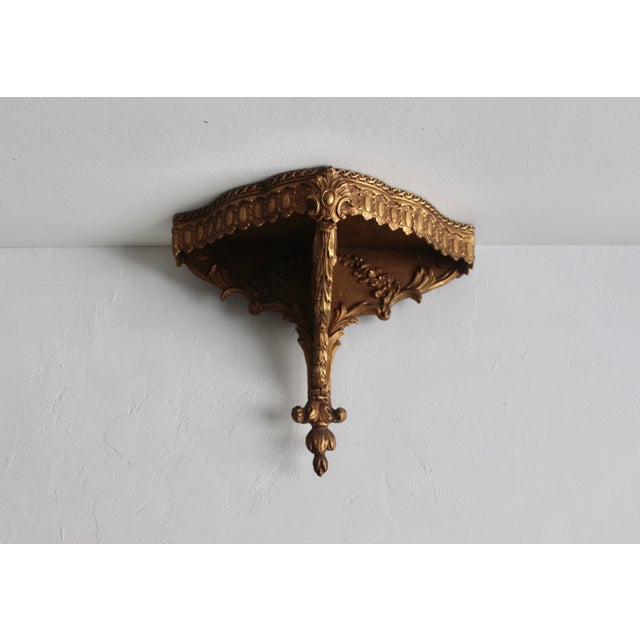 Italian Style Giltwood Hanging Wall Bracket Shelf Sconce Mid-Century Vintage For Sale - Image 12 of 17