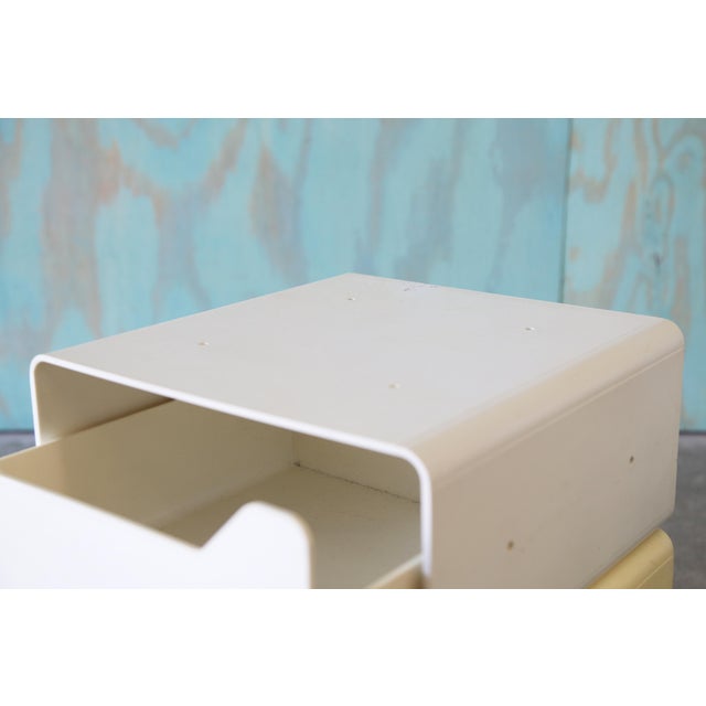 1970s Pair of Italian Space Age Modular Nightstands / End Tables 1970s For Sale - Image 5 of 10