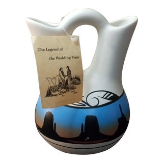 1980s Signed Cedar Mesa Az Navajo Folk Art Wedding Vase For Sale