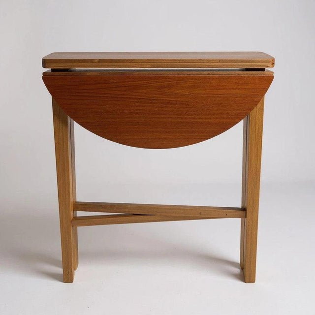 Mid-Century Danish Modern Oak Folding Bedside Tables by Poul Hundevad, Set of 2 For Sale - Image 3 of 9