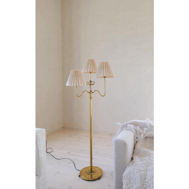 Swedish Grace Floor Lamp in Brass, Sweden, 1940s For Sale - Image 4 of 14