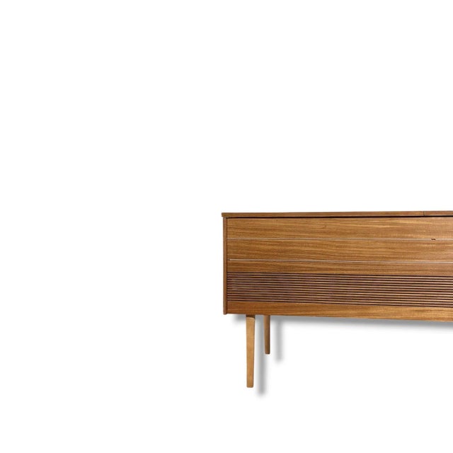 1960s Vintage Bush Radiogram | 1960s Mid-Century Modern Radiogram Record Player with Teak Cabinet from Bush, 1960s For Sale - Image 5 of 10