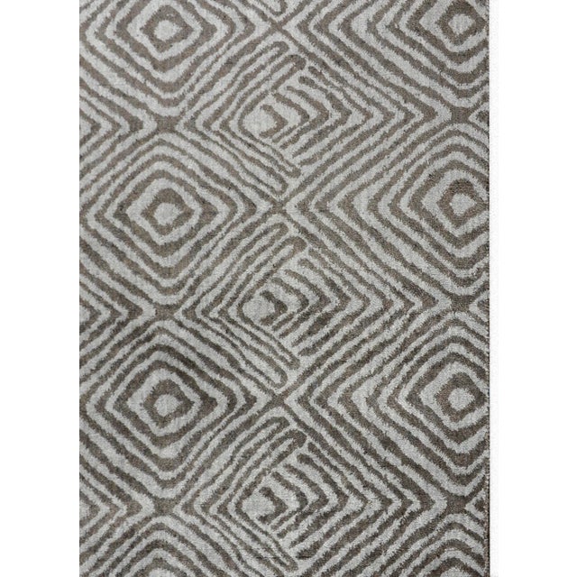 Early 21st Century Modern Gray Thumbprint Rug For Sale - Image 5 of 9