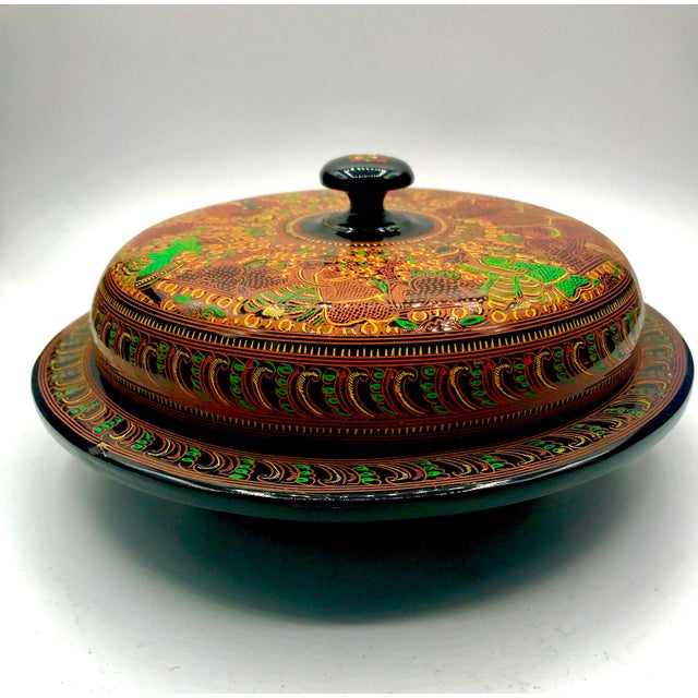 Black Early 20th Century Burmese Yun Lacquer Lahpet-Ok Covered Serving Dish For Sale - Image 8 of 10