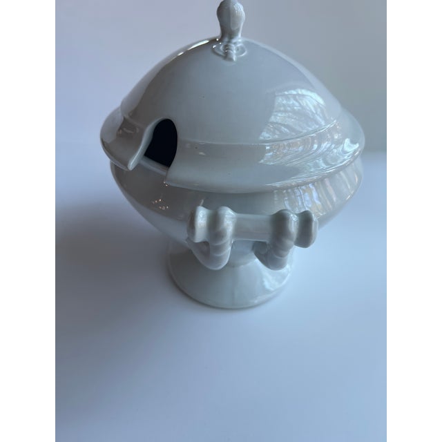 Antique J&g Meakin White Ironstone China Soup Tureen With Rope Details For Sale - Image 4 of 11