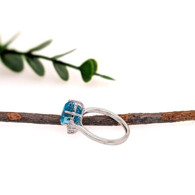 2020s 4.75cts Blue Zircon Ring W Natural Diamond Accents in 14k Solid Gold | Pe 9x7mm, Size 6.75 For Sale - Image 5 of 6