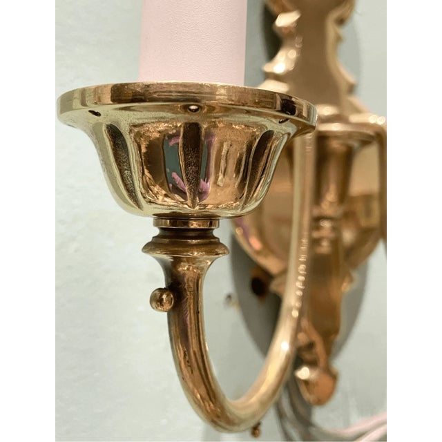 Early 20th Century Vintage Neoclassical Style Solid Brass Wall Sconce 2 Light Arm For Sale - Image 5 of 5