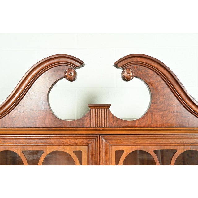 Baker Furniture Style Georgian Burled Walnut Breakfront Bookcase Cabinet, Circa 1960s For Sale - Image 13 of 17
