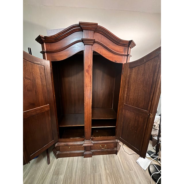 Late 20th Century Selva Italian Walnut Louis XIII Style Wadrobe For Sale - Image 4 of 4