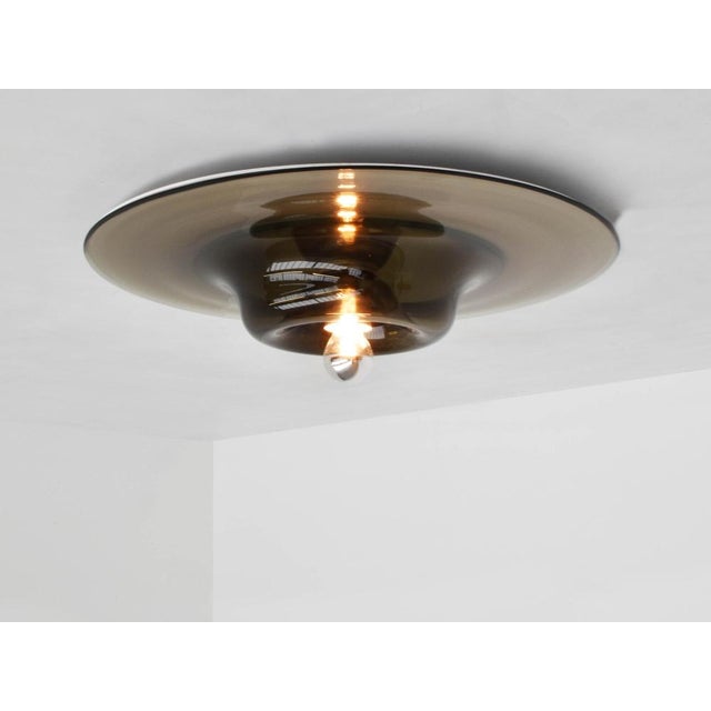 Venini Large Wall Sconce in Smoky Gray Glass by Pierre Cardin for Venini, Italy, 1970s For Sale - Image 4 of 6