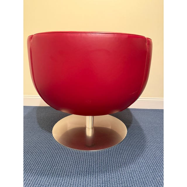 Red Pair of B&b Italia Tulip Chairs in Red Leather For Sale - Image 8 of 9