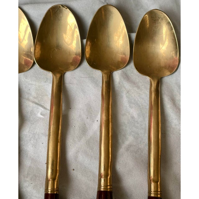 Brown Mid 20th Century Set of 5 Rosewood & Brass Ice Iced Tea Drink Spoons Flatware For Sale - Image 8 of 9