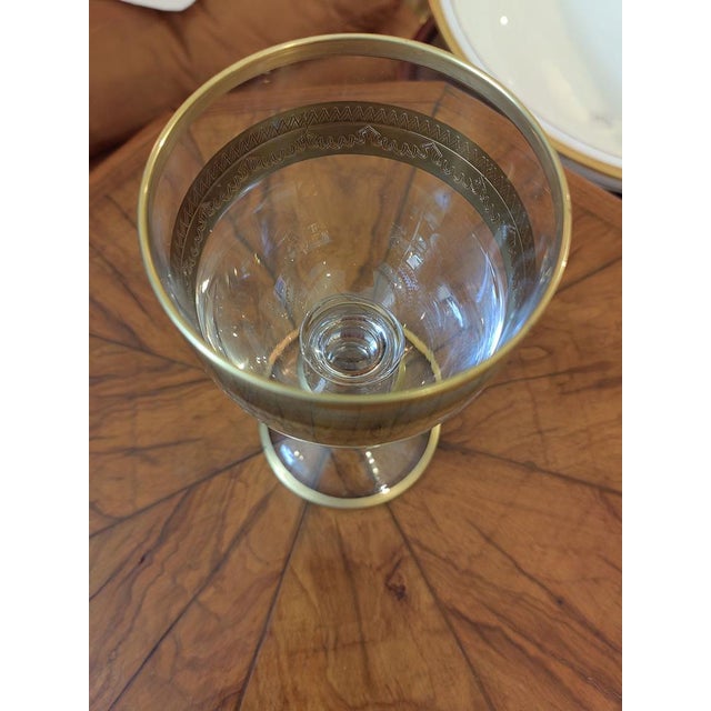 Antique Chalice in Blown Glass with Thread in Gold, 1700s For Sale - Image 9 of 15