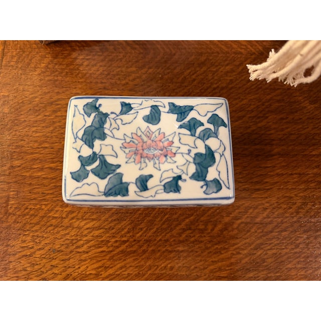 Mid 20th Century Vintage Chinoiserie Porcelain Box With Lid, Pink & Blue Lotus Motif For Sale - Image 5 of 5