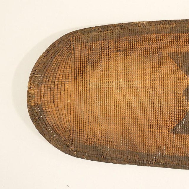 Mid-19th Century Decorative Azande People War Shields, Set of 2 For Sale - Image 13 of 14