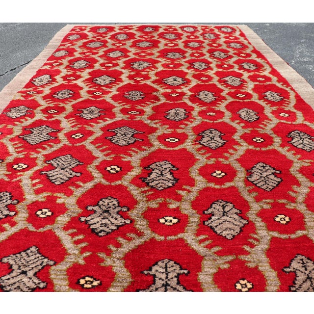 Mid 20th Century Vintage Turkish Tulu Rug With a Modern Design in Red Background For Sale - Image 5 of 13
