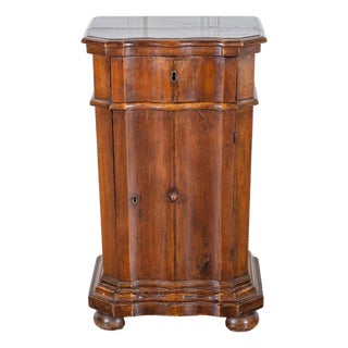 Elegant Venetian Urn-Shaped Bedside Cabinet with Kneeler, Mid-18th Century For Sale