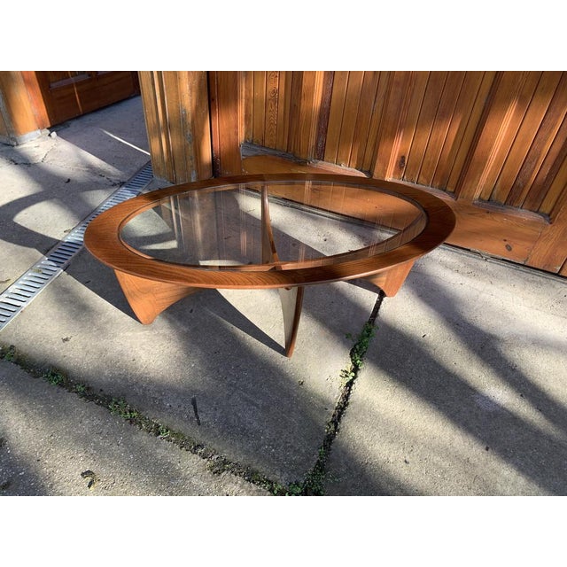 Wood Oval Teak Astro Coffee Table with Glass Top by Victor Wilkins for G-Plan, 1960s For Sale - Image 7 of 9