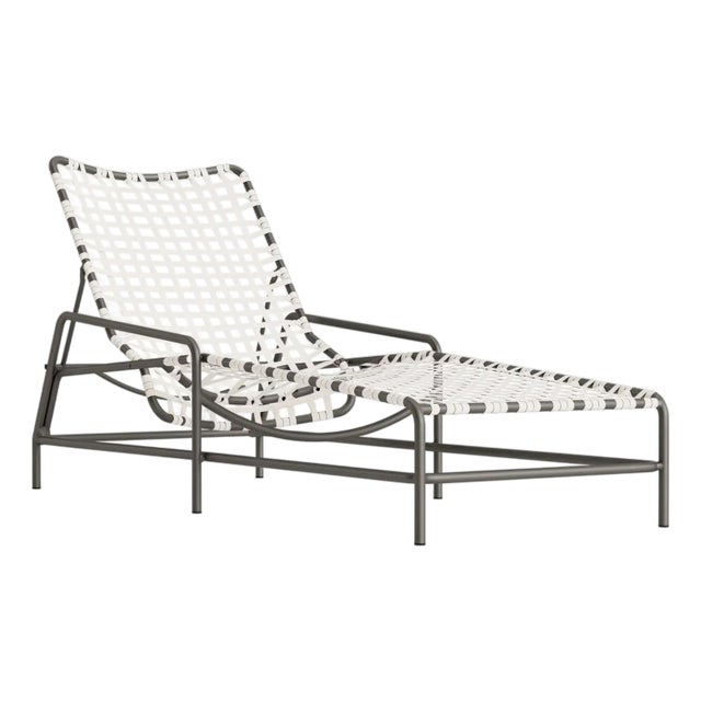 Brown Jordan Kantan Aluminum Suncloth Chaise Lounge, Mica frame with White fabric For Sale
