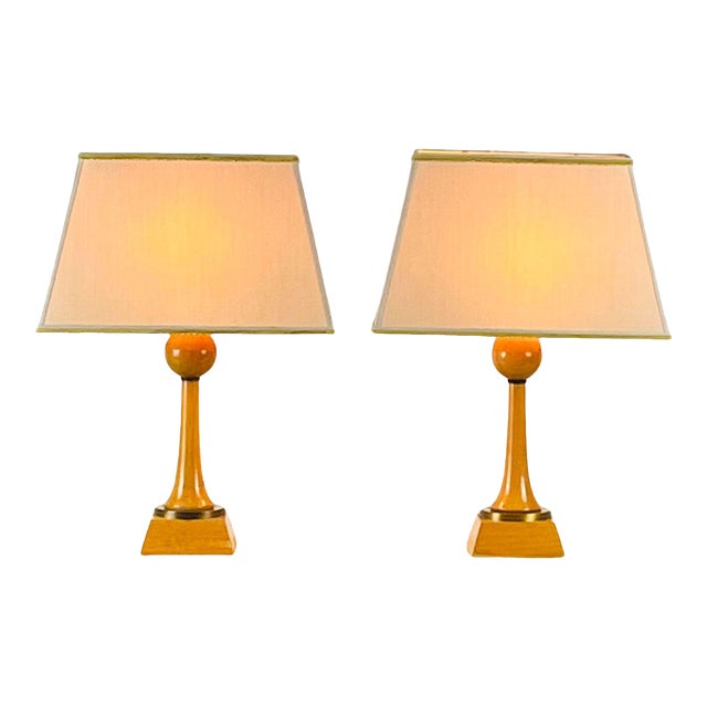 Pair of 1950s Sycamore and Gilt Bronze Art Déco Lamps - André Arbus For Sale