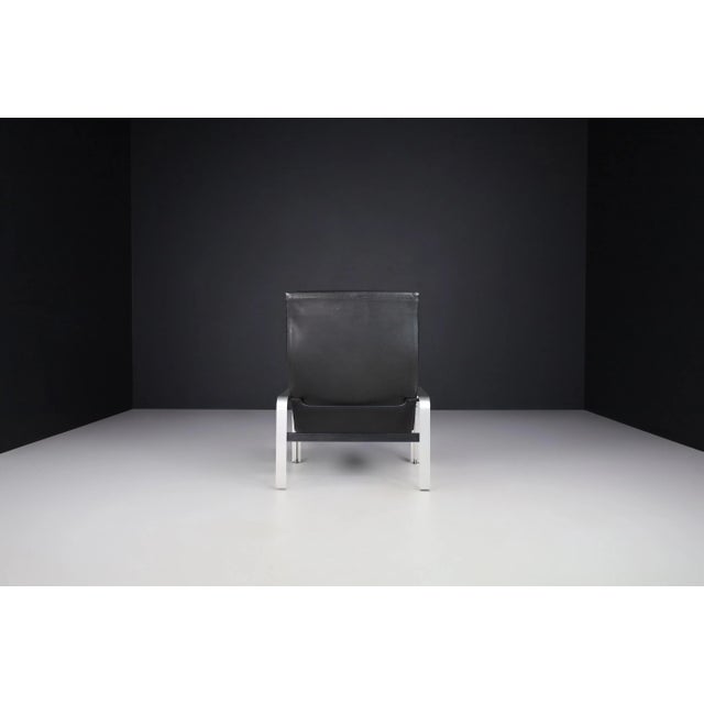 Mid-Century Modern Italian Black Leather Lounge Chair by Matteo Grassi, 1970s For Sale - Image 3 of 10