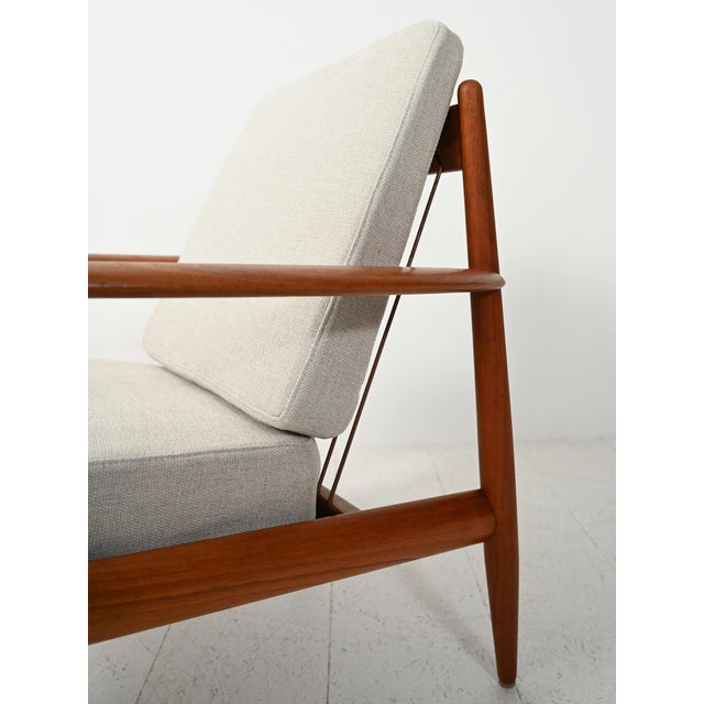 Brown Danish Model 118 Armchair by Grete Jalk for France & Søn / France & Daverkosen, 1960s For Sale - Image 8 of 10
