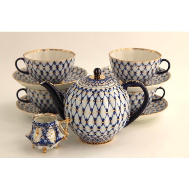 Late 20th Century Late 20th Century Lomonosov Imperial Cobalt Net Porcelain Tea Pot & Set, 10 Piece For Sale - Image 5 of 13
