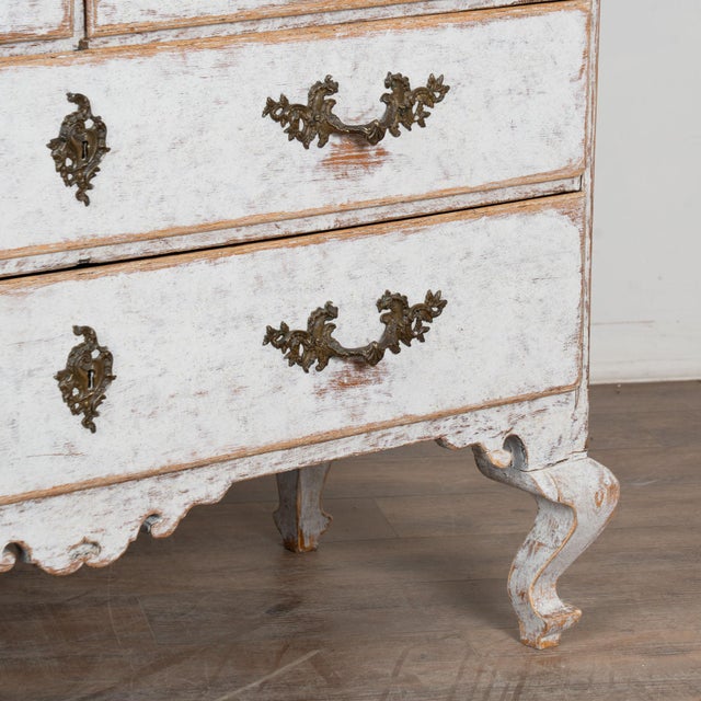 Late 18th Century Swedish White Gustavian Wedding Cabinet For Sale - Image 16 of 17