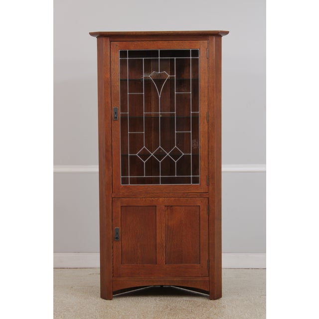 Age: C.2009 Details: Finish no.32 High Quality Construction Oak Lighted Interior Arts & Crafts Style Hammered Copper Pulls...