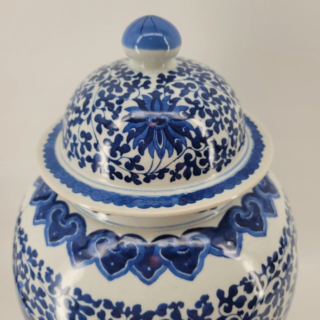 Vintage Large Hand-Painted Chinoiserie Blue & White Lotus Temple Porcelain Jar With Lid For Sale In Austin - Image 6 of 18