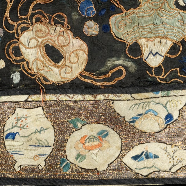 Chinese Silk Embroidered Panel With Embroidered Border Late Qing For Sale - Image 9 of 12