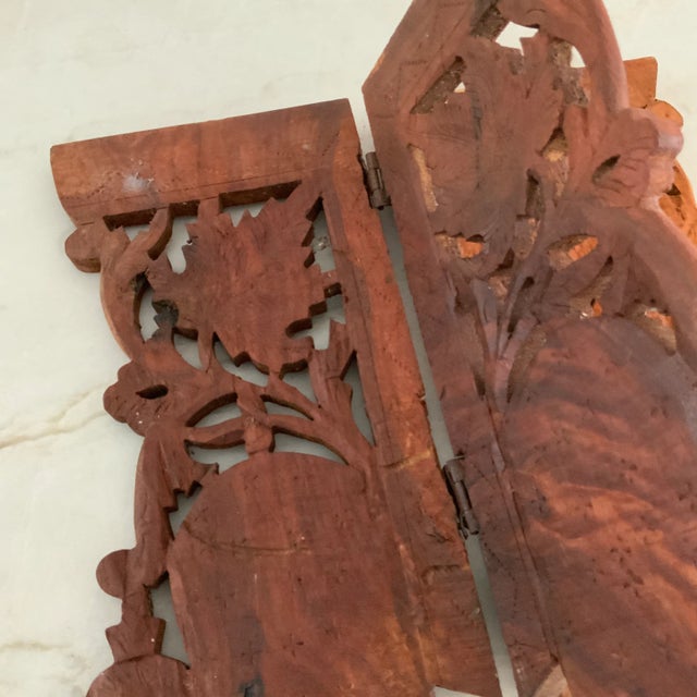 Early 20th Century Carved Indian Folding Floral Tabouret Drinks Table With Floral Medallion For Sale In Los Angeles - Image 6 of 12