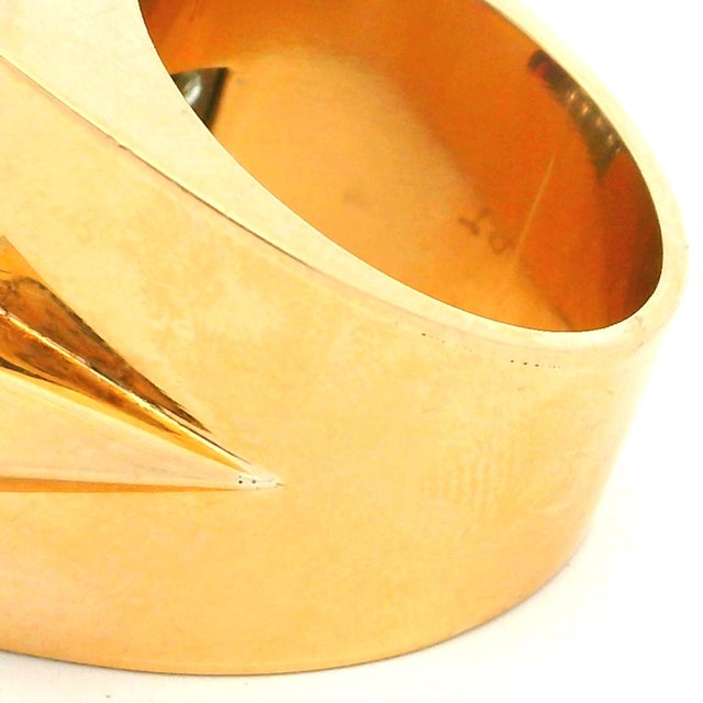 Metal Retro 18k Gold Ruby and Diamond Tank Ring, Circa 1940s, Size 8 For Sale - Image 7 of 10