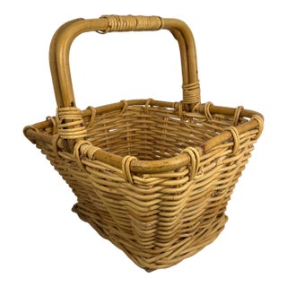 Vintage Square Sturdy Wicker Basket With Thick Bamboo Rim and Handle For Sale