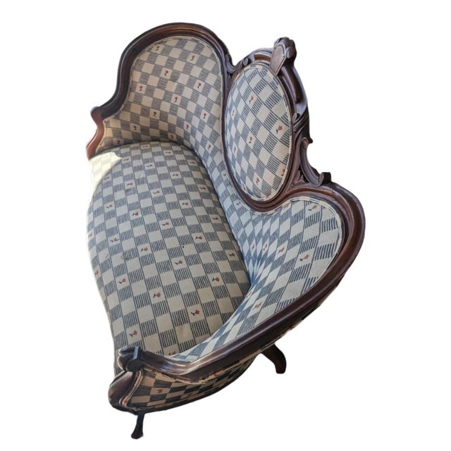 Victorian Victorian Carved Walnut Balloon-Back Settee, Late 19th Century For Sale - Image 3 of 7