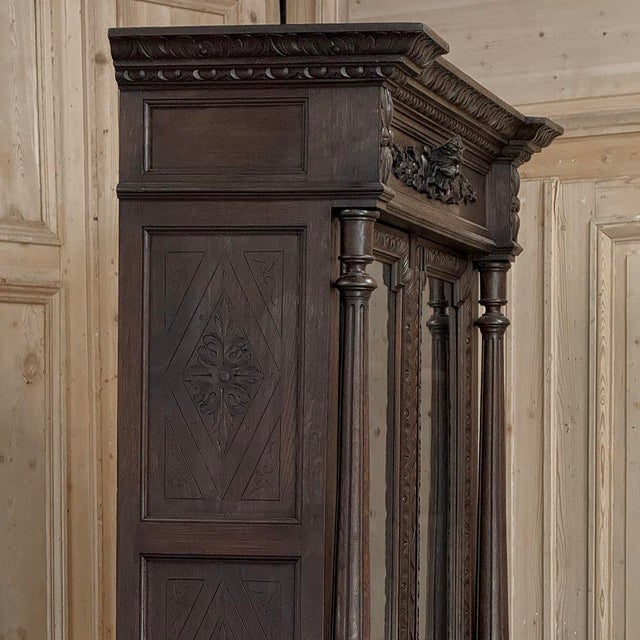 19th Century French Hand-Carved Oak Hunt-Style Bookcase ~ Bibliotheque For Sale - Image 13 of 18