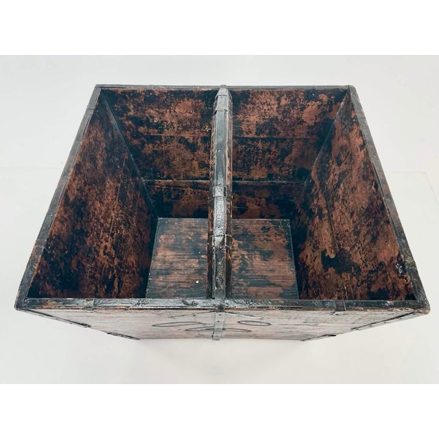 Antique Chinese Black Lacquered Elm Rice Measure Vessel “Dou”, Late Qing / Republic For Sale In New York - Image 6 of 12