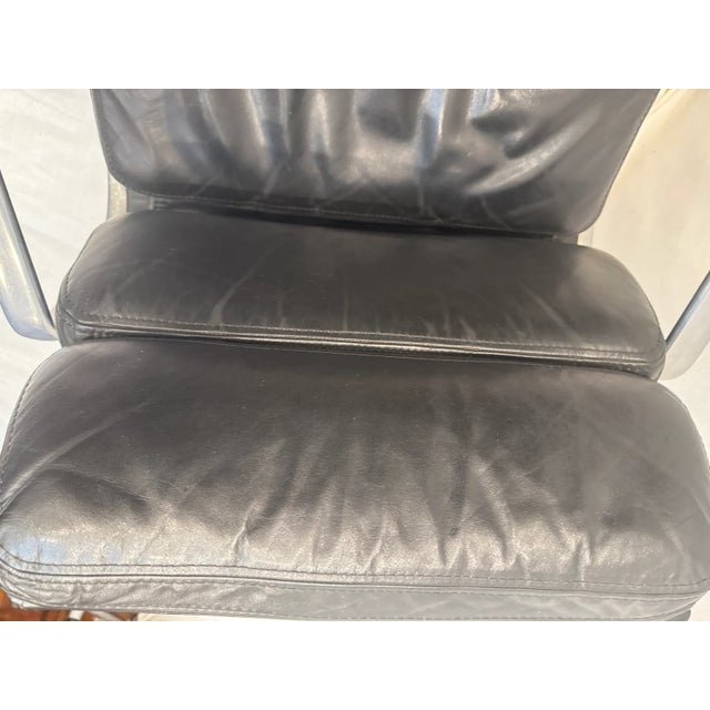 Original Herman Miller Aluminum Eames Soft Pad Group Management Executive Desk Chair Circa 1983 For Sale In Los Angeles - Image 6 of 11