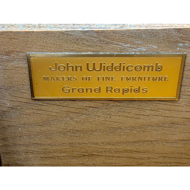 1960s French-Style Hand-Finished 3-Drawer Chest – Refinished John Widdicomb Solid Wood For Sale - Image 11 of 12