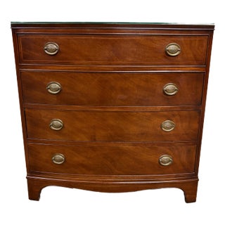 Vintage Tomlinson of High Point Traditional Duncan Phyfe Federal Style Chest For Sale