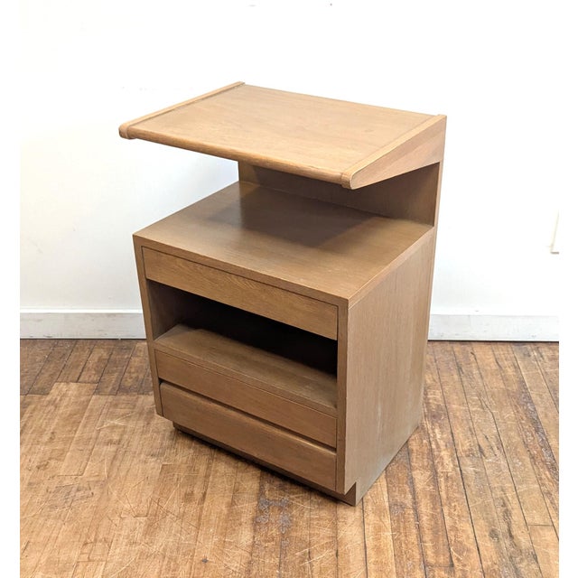 Mid Century Modern Wedge Night Stand Side Table by Sligh Furniture Company. Mid Century Modern Wedge Side Table with two...