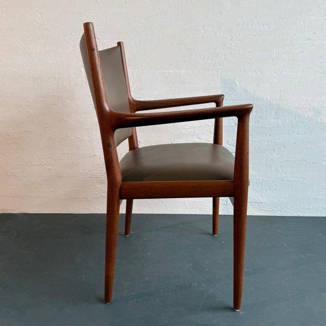 Johannes Hansen 1950s Hans Wegner Model Jh-713 Teak Armchair for Johannes Hansen / Knoll Assoc. For Sale - Image 4 of 11