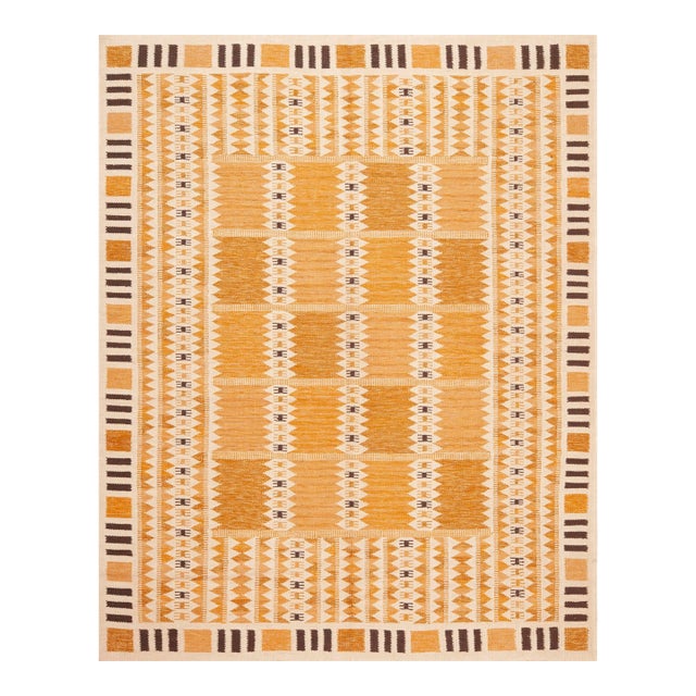 Nazmiyal Collection Contemporary Scandinavian Style Kilim Rug For Sale